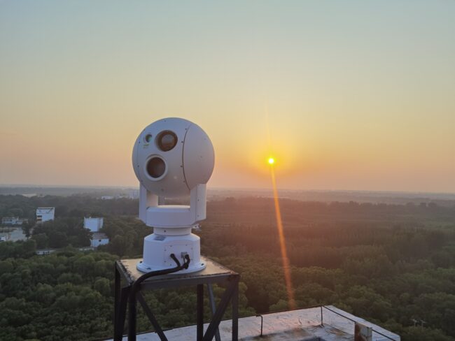 Long distance view gyroscope